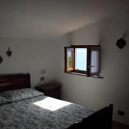 Casa Vacanze Calatorre Feriehus Bellano