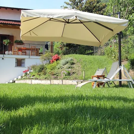 Casa Vacanze Calatorre Feriehus Bellano