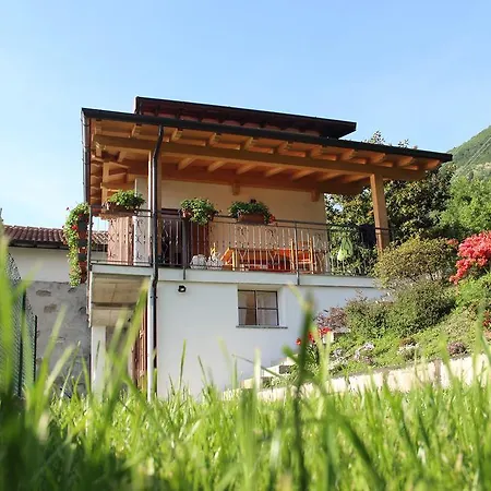 Casa Vacanze Calatorre Feriehus