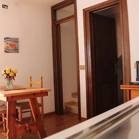 Casa Vacanze Calatorre Feriehus